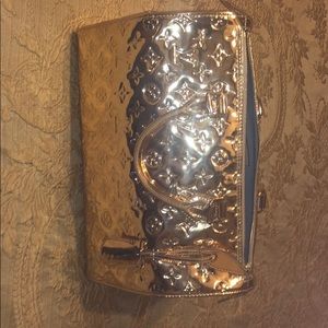 Louis Vuitton gold mirror speedy
